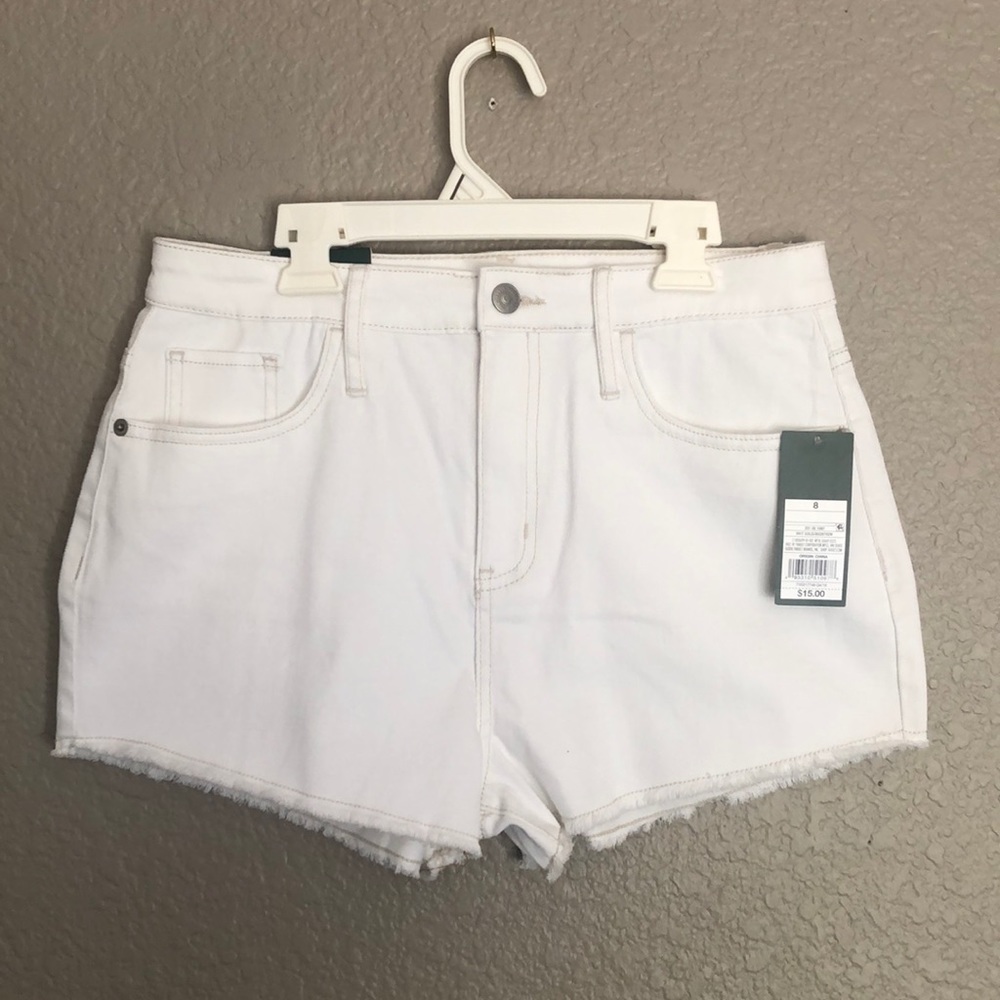 New With Tag WHITE DENIM SHORTS